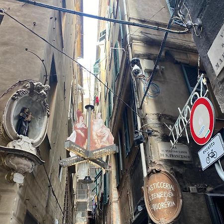 Casaviva- Ampio Appartamento Nei Vicoli Di Genova Экстерьер фото