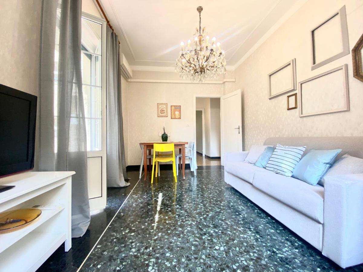 Casaviva- Ampio Appartamento Nei Vicoli Di Genova Экстерьер фото